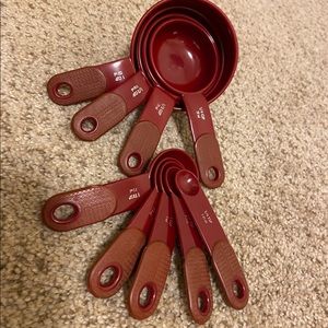 Kitchen Aid Measuring Cups/Spoons